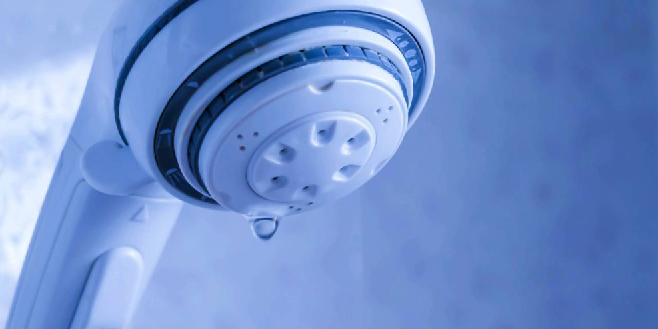 how to fix a leaking shower